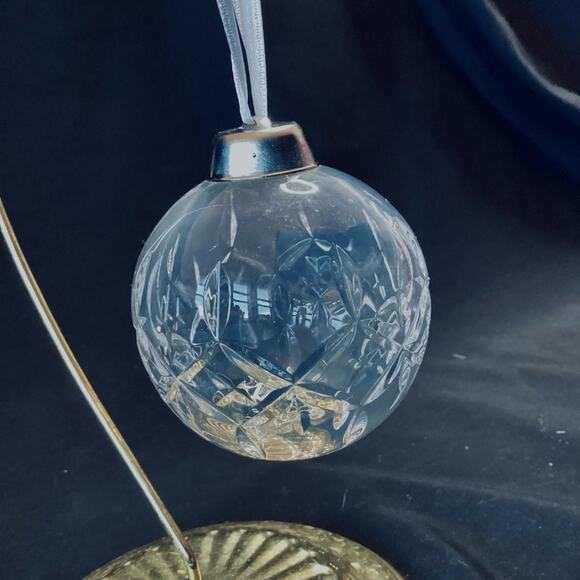 Vintage Hand Cut Crystal Christmas Ornament - Picture 4 of 4